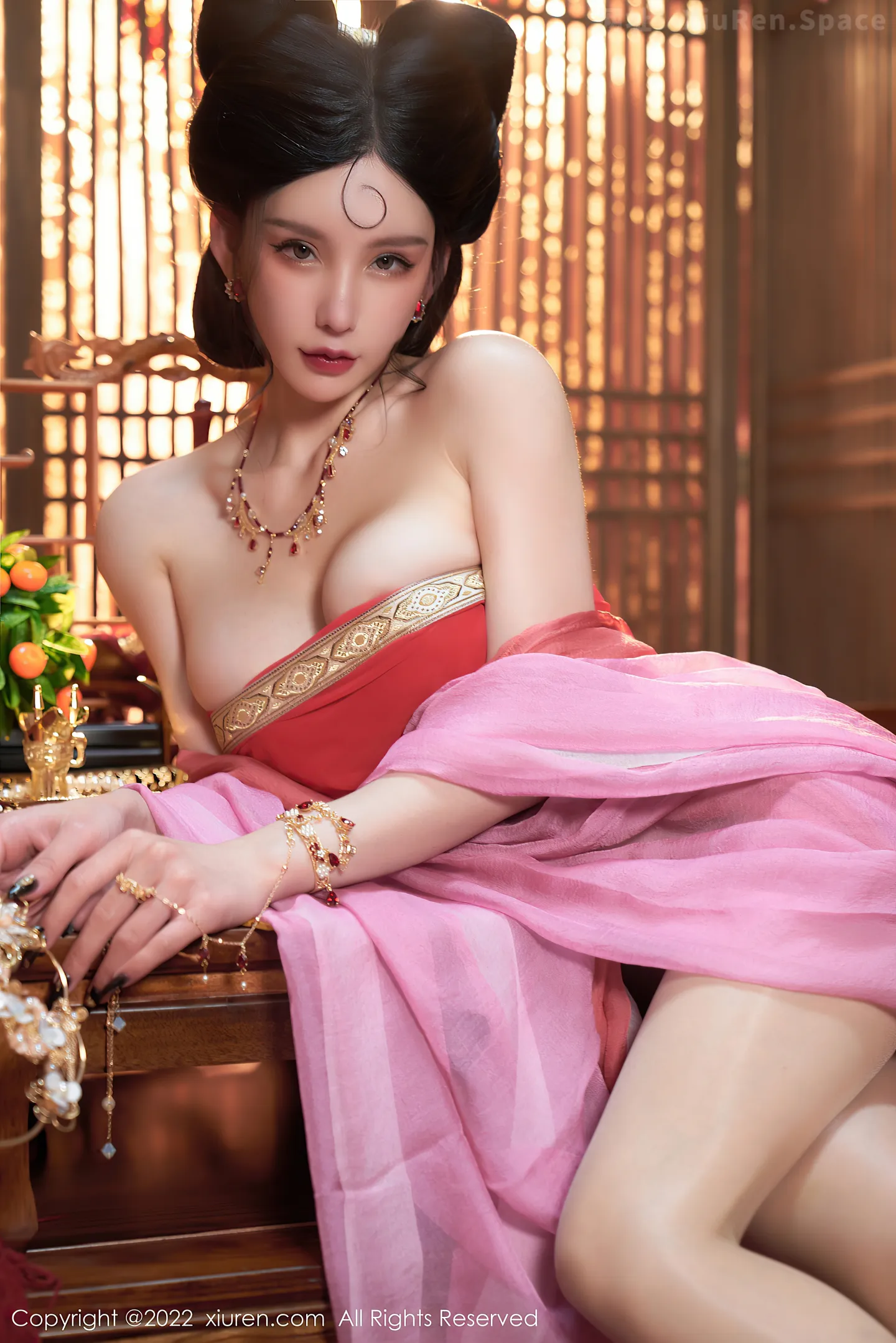 图片[6]-[XiuRen秀人网]VOL.4575 女神周于希Sally三亚旅拍妲己角色扮演古装服饰性感迷人写真74P-秀人网官方网站